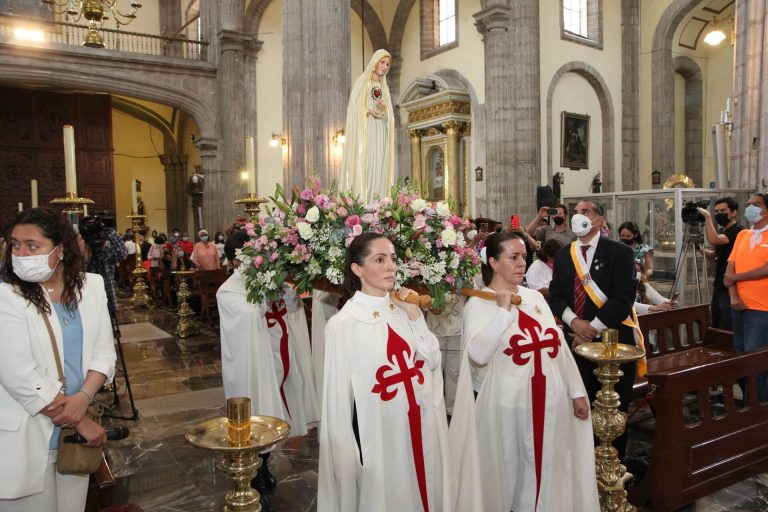 Hommage à Notre Dame de Fatima au Mexique