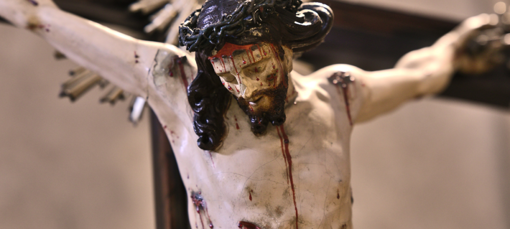 Sur votre Croix vous avez commencé à régner !